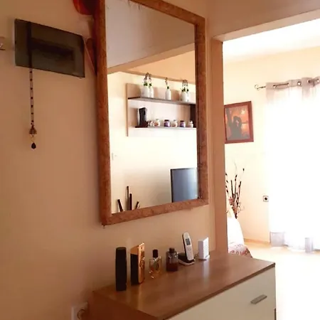 Homestay V&j Private Bedroom Rhodes City